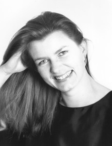 Head shot Jeannie Marsh